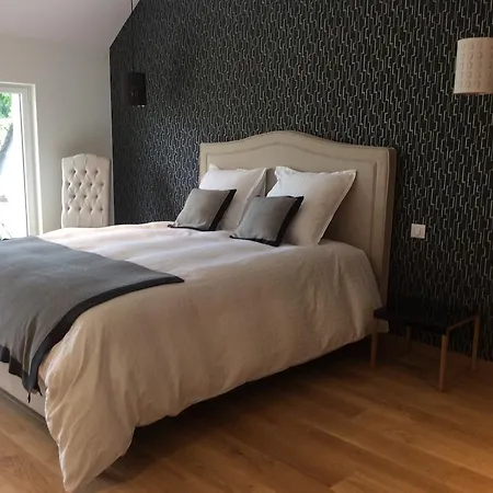 Maison De Lucine 4* Комбур